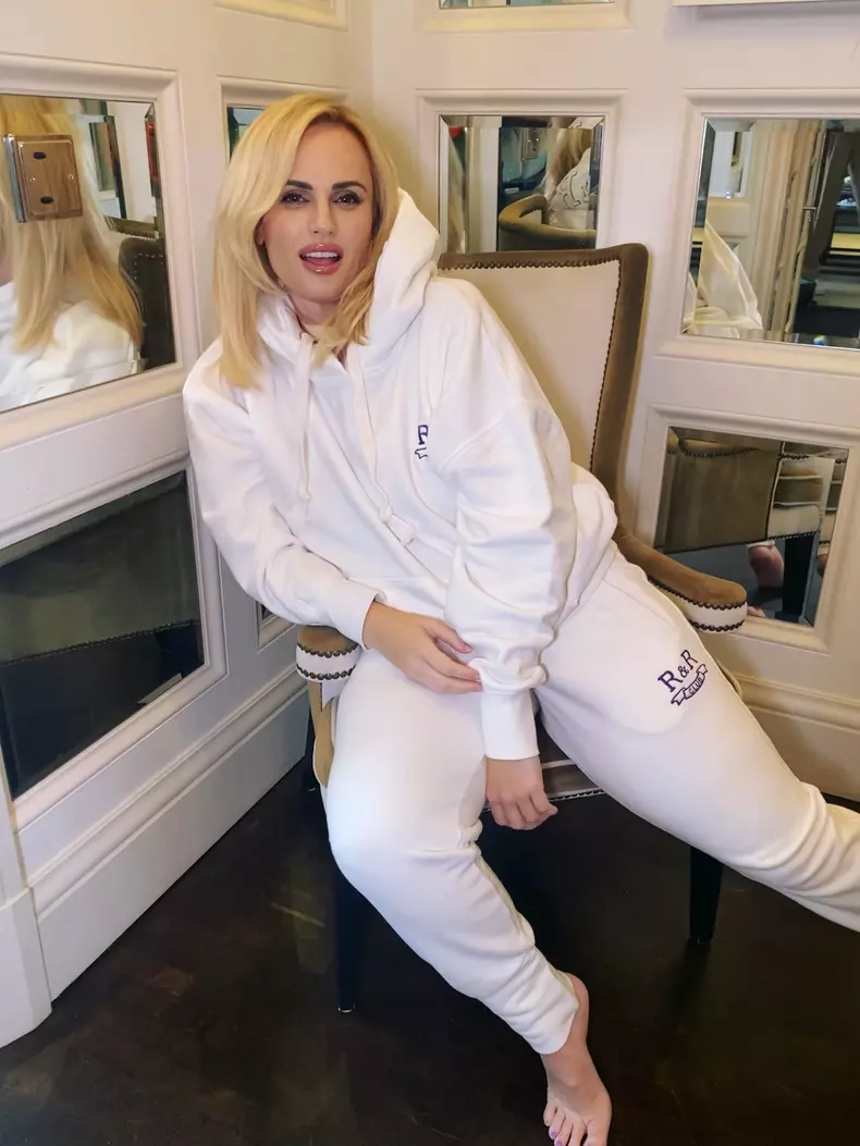 rebel-wilson-a-devenit-mama-1