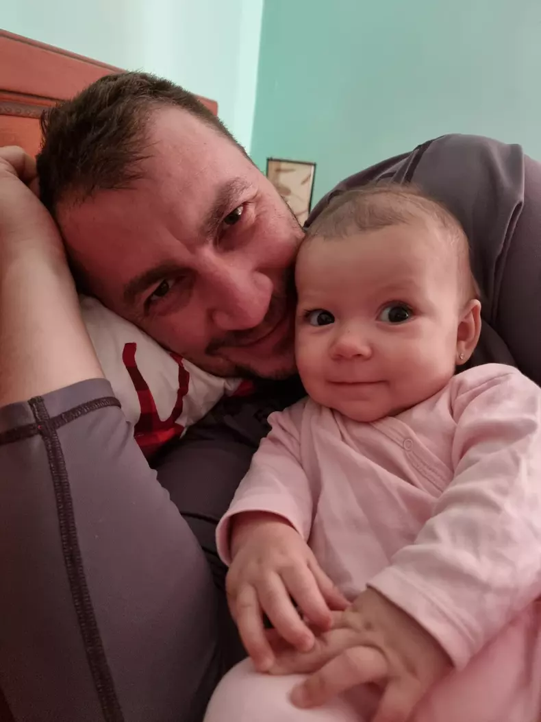 cati-baniprimeste-marian-godina-pentru-concediul-de-crestere-a-copilului-1
