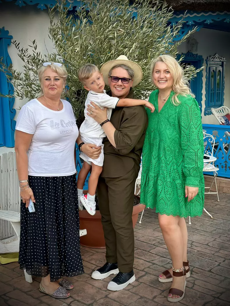 361835058_878077630349885_7943336452952009088_n