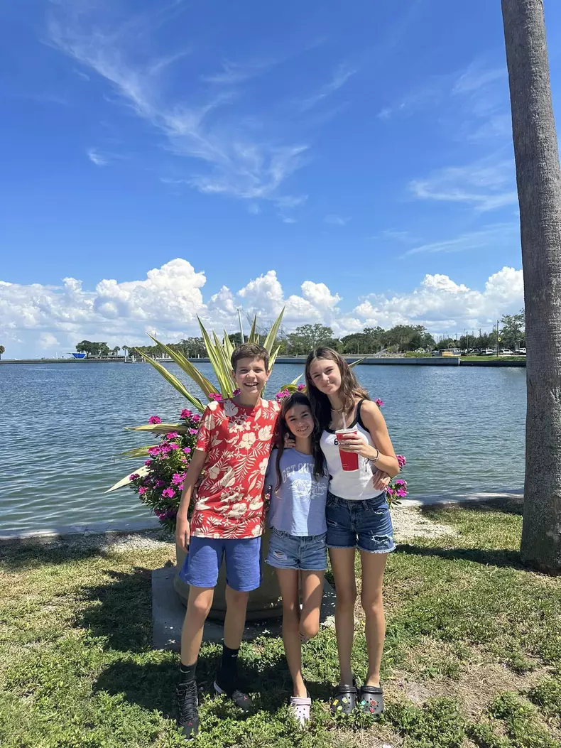 370950891_10159652225623595_8504134041798203152_n-1