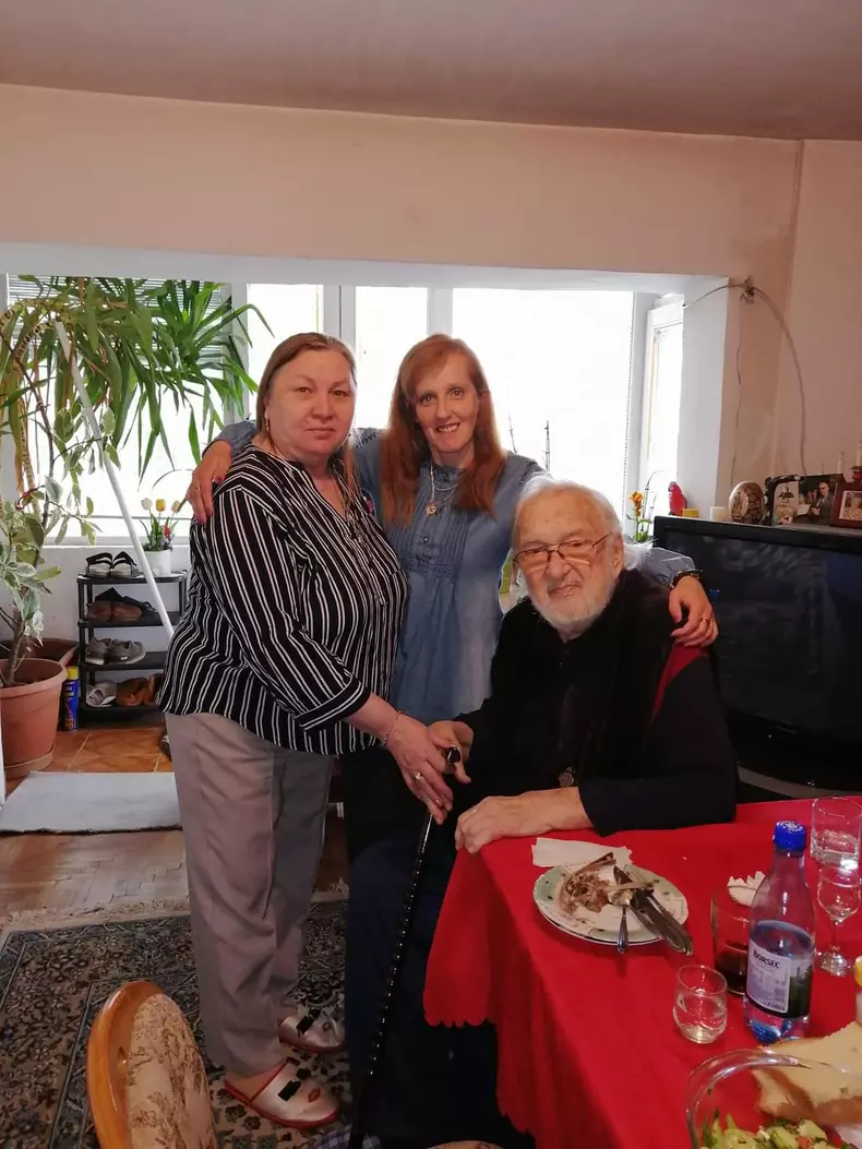 fb_img_1681975523402