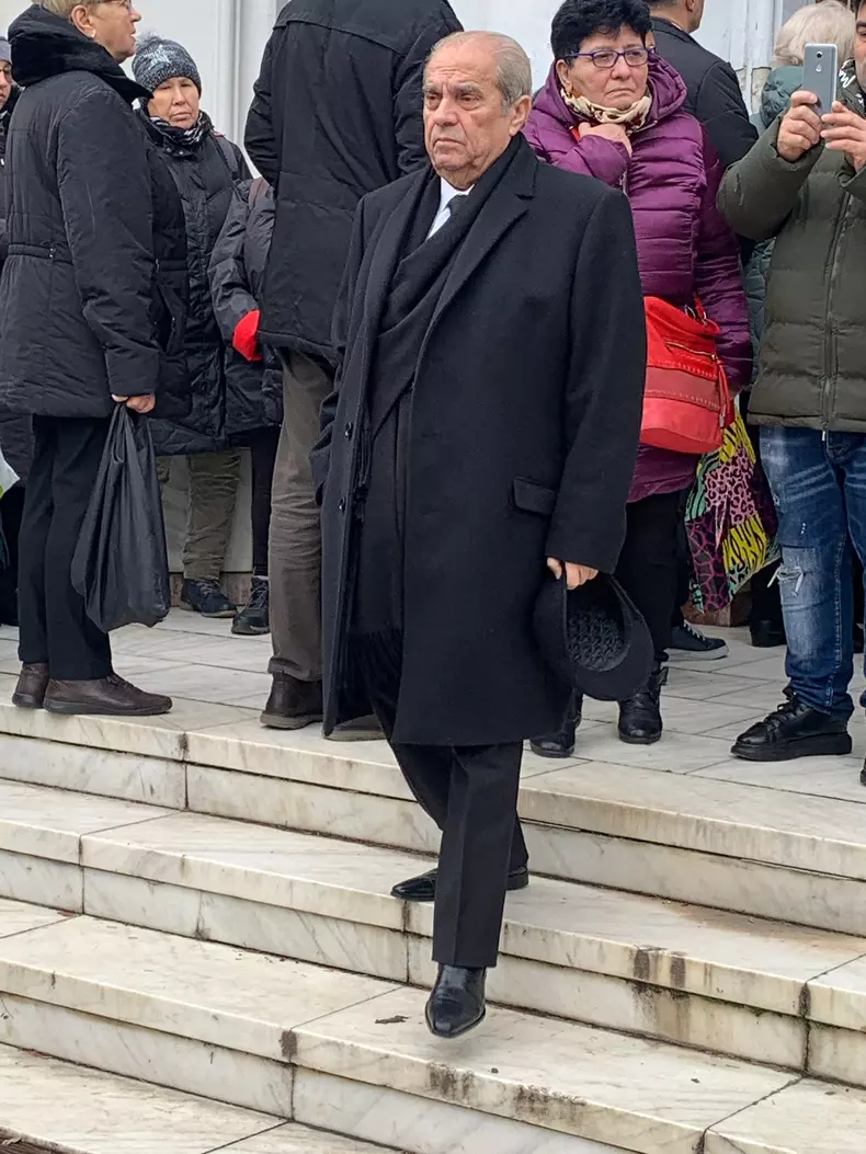 whatsapp-image-2023-12-01-at-12.10.24