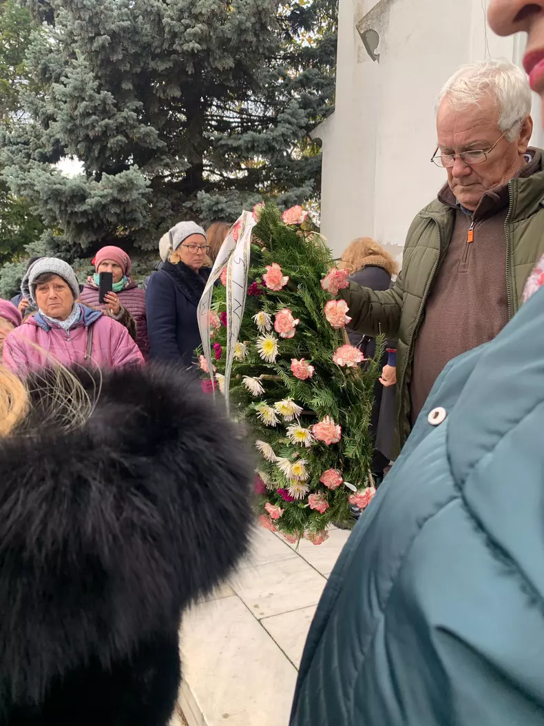 whatsapp-image-2023-12-01-at-12.45.49-1