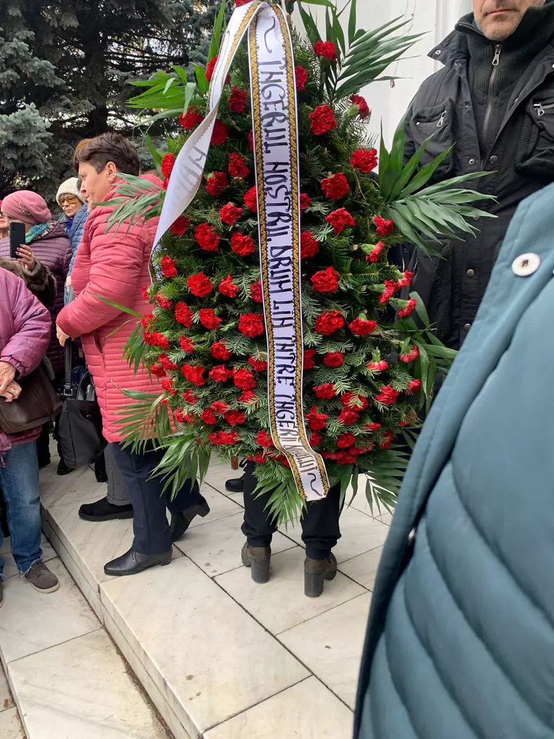 whatsapp-image-2023-12-01-at-12.45.49-2