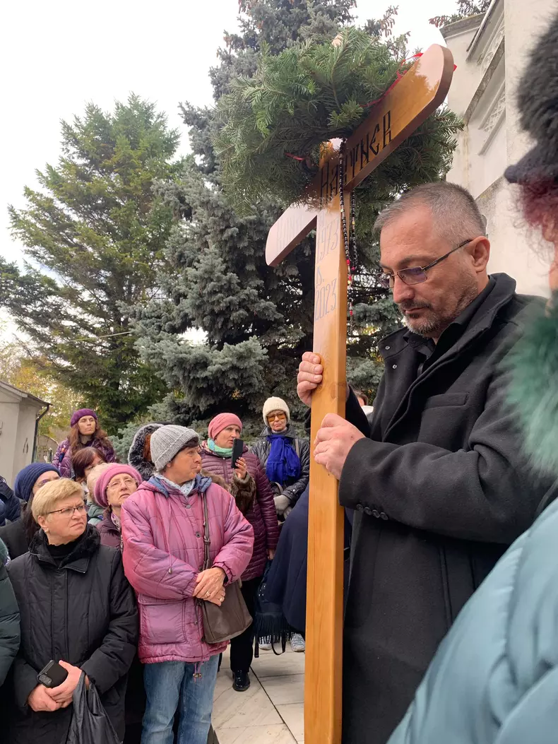 whatsapp-image-2023-12-01-at-12.45.49