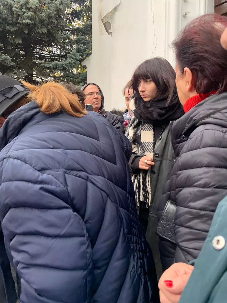 whatsapp-image-2023-12-01-at-12.46.13