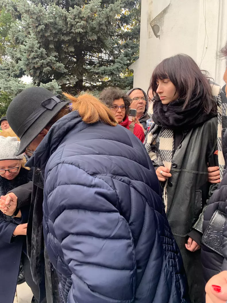 whatsapp-image-2023-12-01-at-12.46.14-1