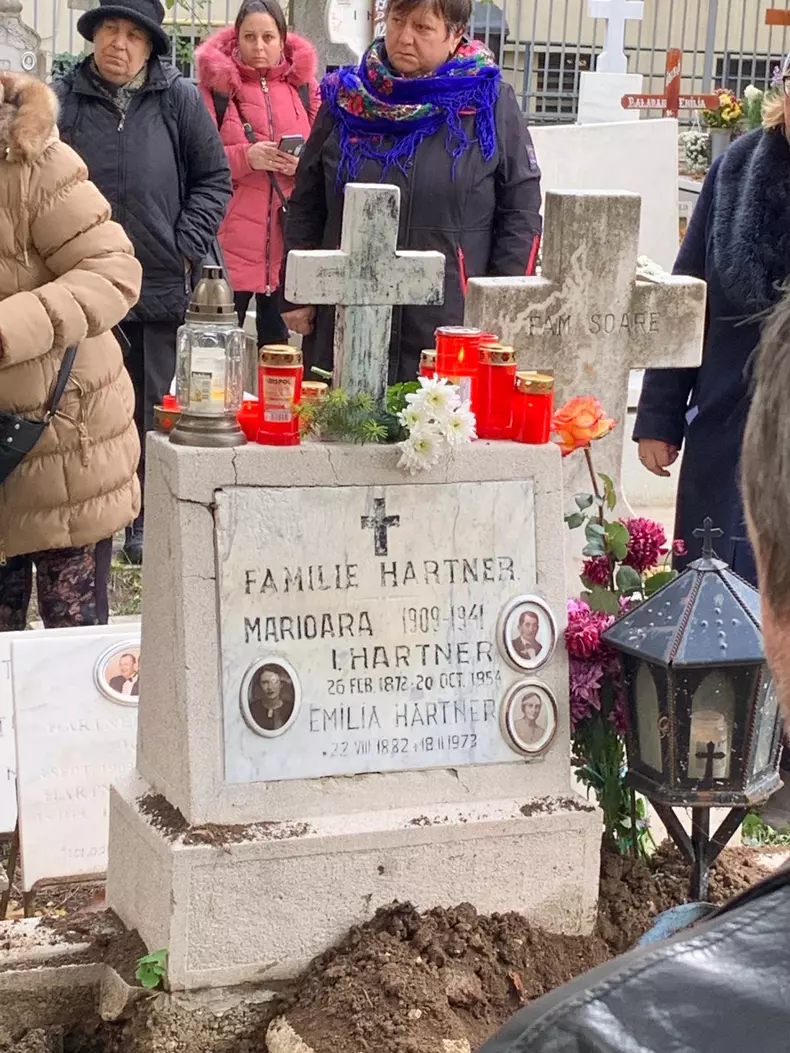 whatsapp-image-2023-12-01-at-13.20.56