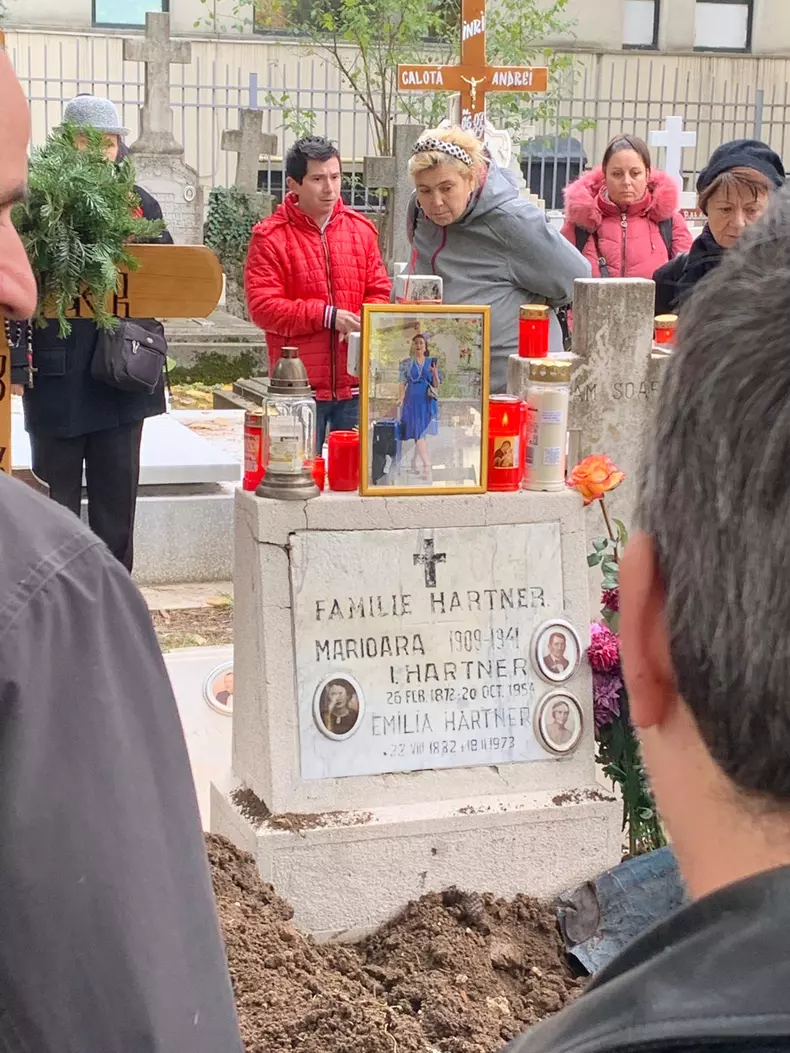 whatsapp-image-2023-12-01-at-13.27.18-1