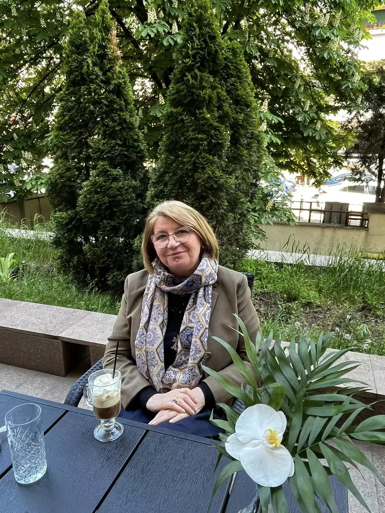 magda-catone-450