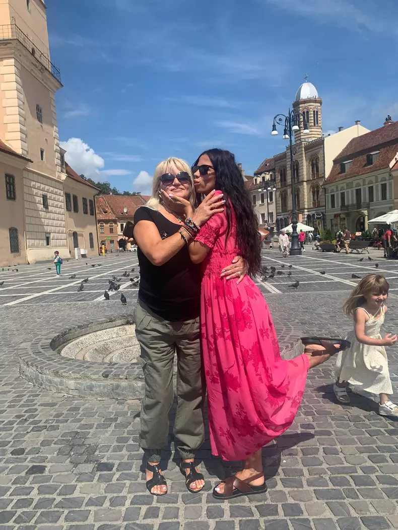 tanta-blonda-cristina-rotaru7