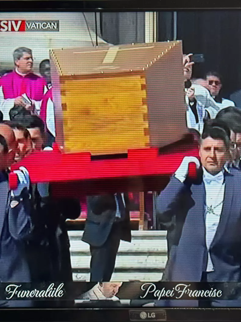 inmormantare papa francisc (2)