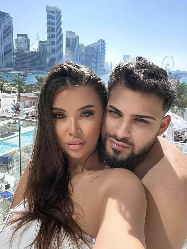 Lele Andra Volos