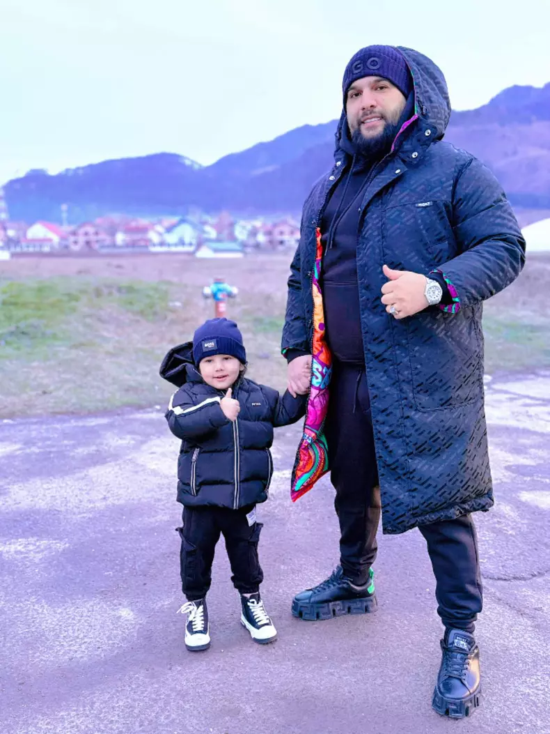 Tzancă Uraganu familie4