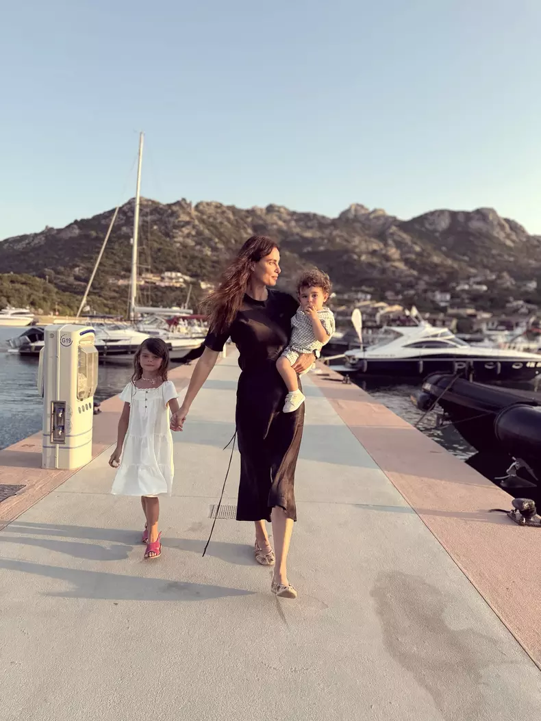 Catrinel Menghia familie