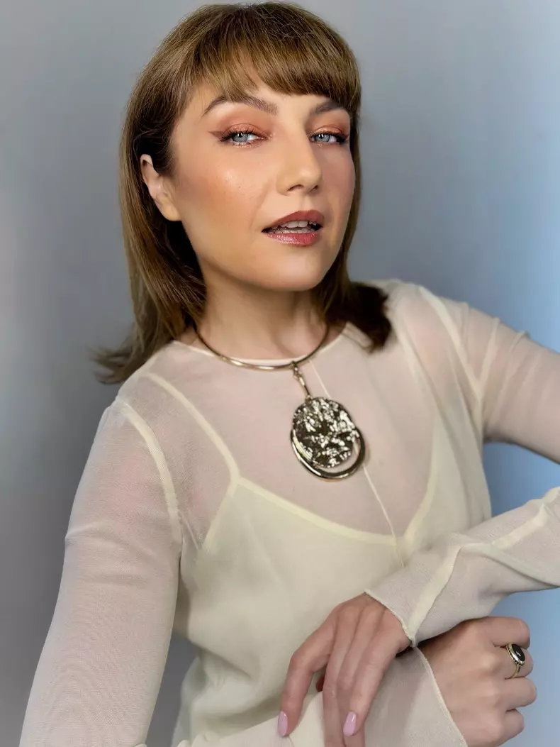 Alexandra Ungureanu4