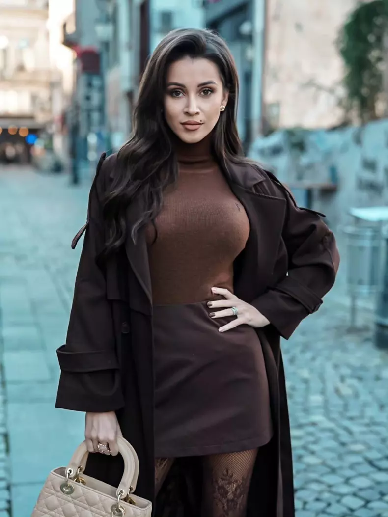 Ana Maria Barnoschi10