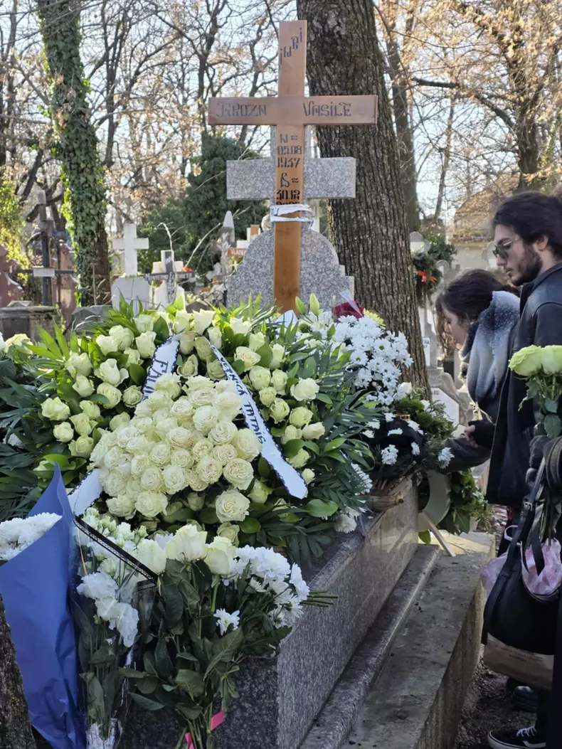 inmormantare tatal loredanei (14)