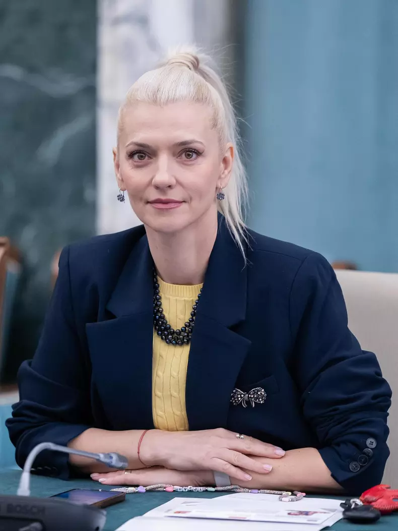 alina-gorghiu-1