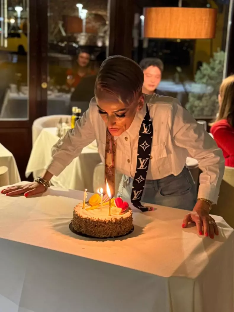 Gabriela Lucuțar zi de nastere10