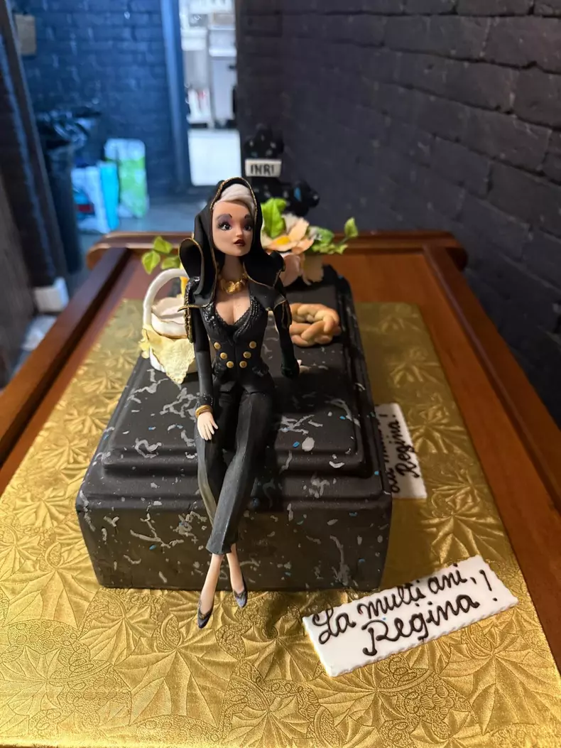 Gabriela Lucuțar zi de nastere4