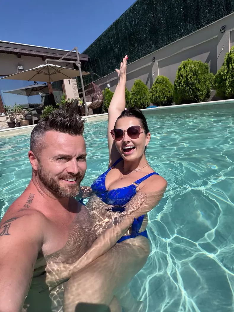 Gabriela Cristea în costum de baie4
