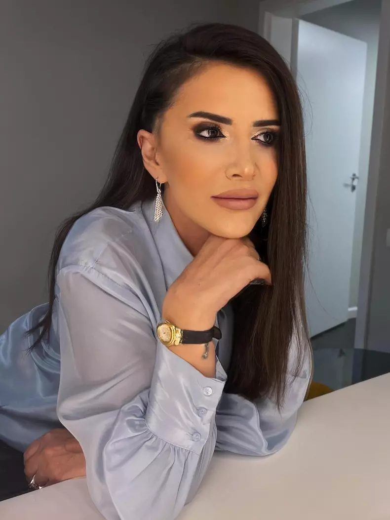 Mara Bănică3