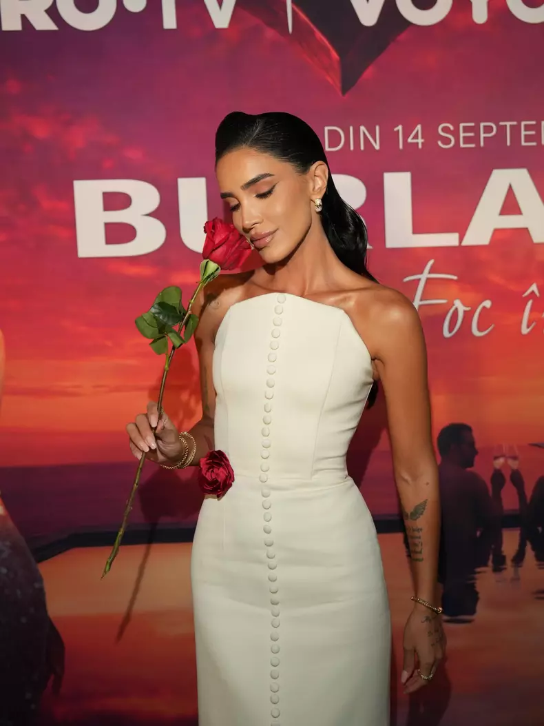 Adelina Pestrițu Burlacii foc în paradis1