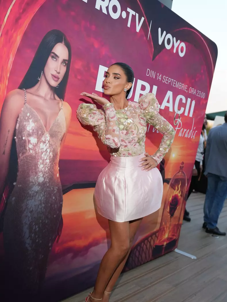 Adelina Pestrițu la petrecerea viva10