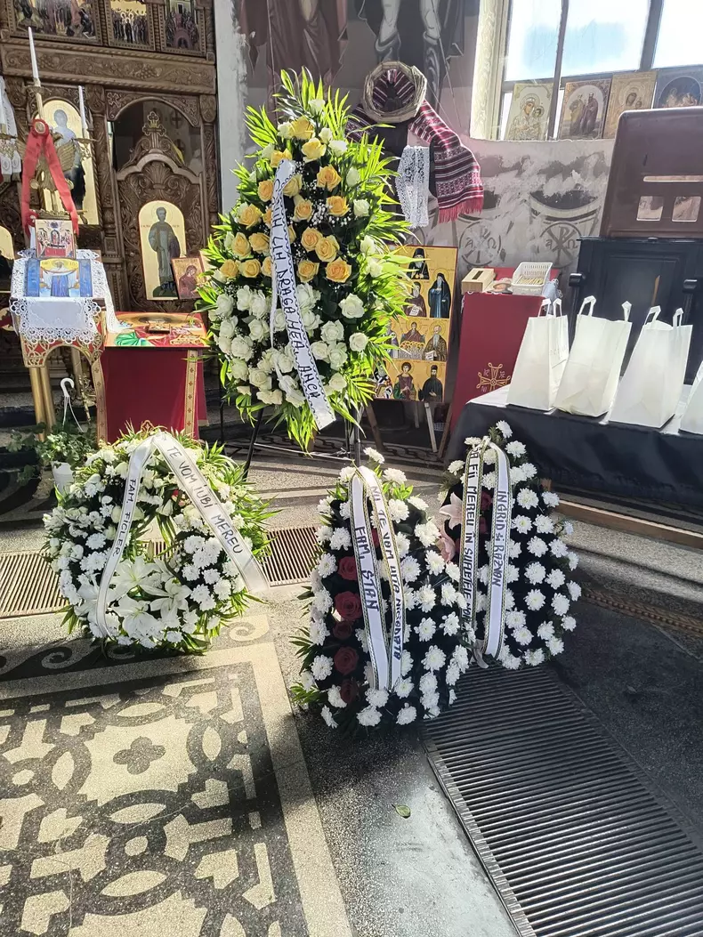 Anca Pandrea înmormântare3