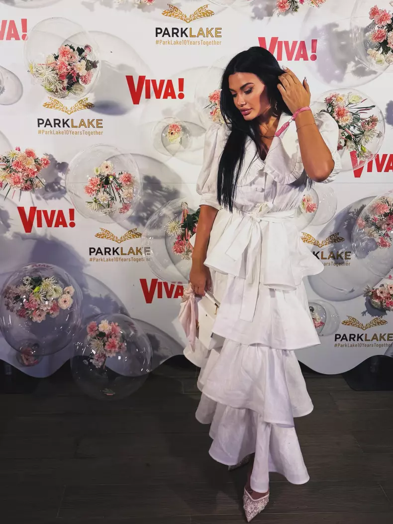 Olga Barcari la petrecerea viva2