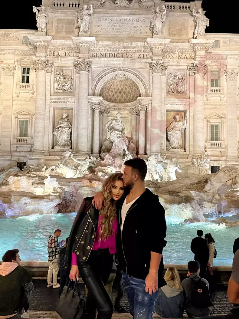 BADALAU SI BIANCA DRAGUSANU