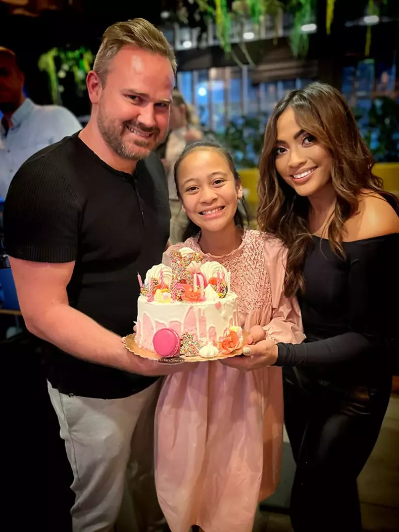 bella santiago fiica