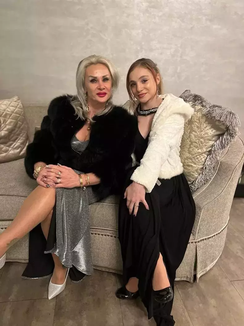 a1d12f2b-a174-439d-9cbd-75881c3e8aad