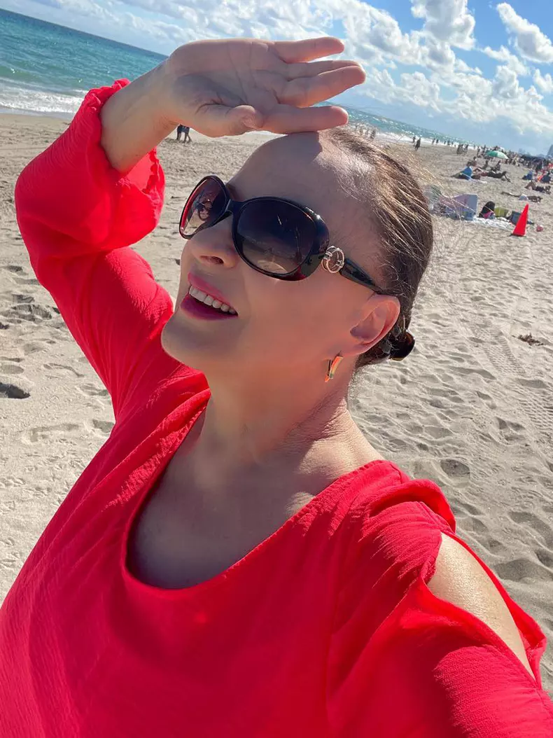 maria dragomiroiu in vacanta cu sotul bebe mihu (4)