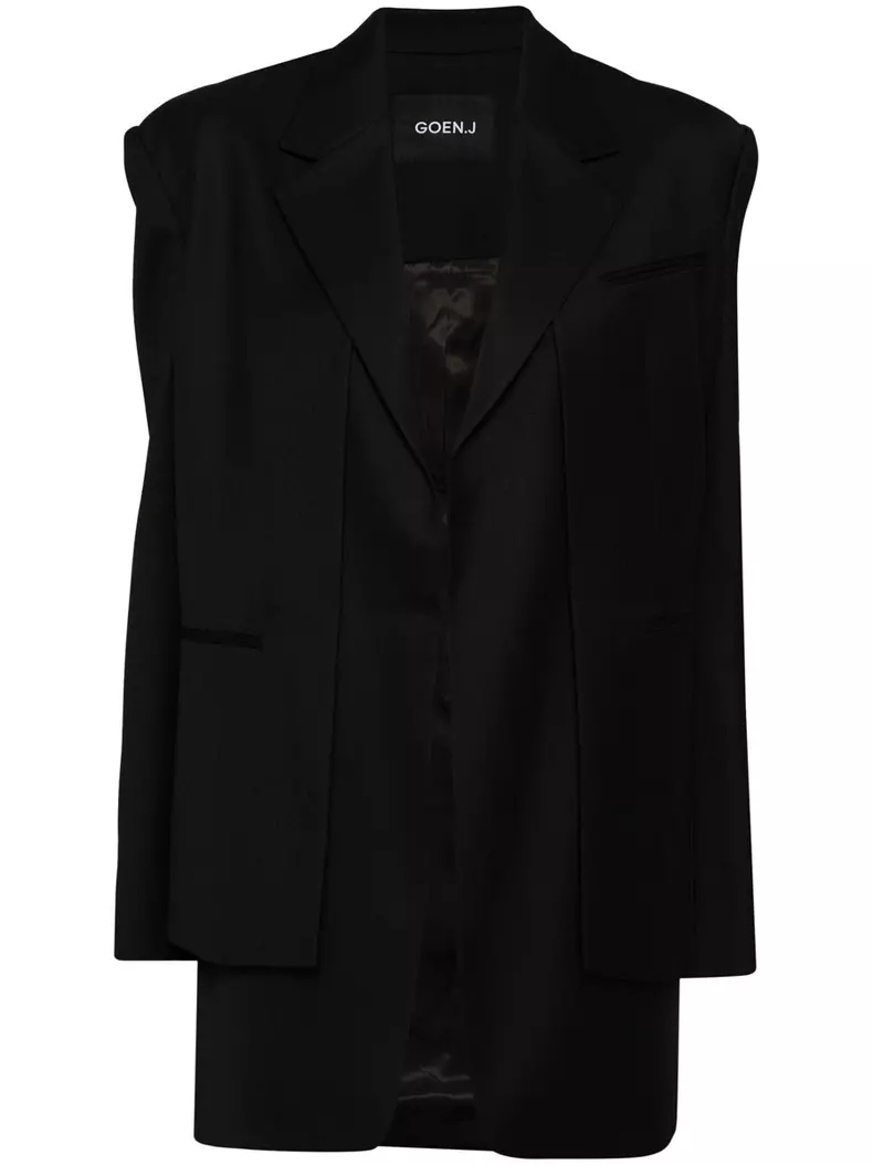 Sacou din amestec de lână, Goen.J, 1.147 euro, www.farfetch.com
