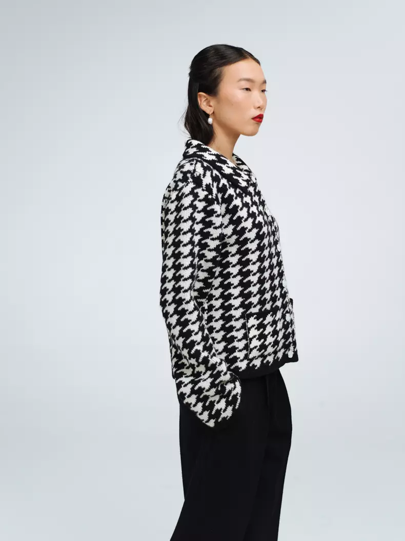The Knitted Jacket by Ami Amalia (9)