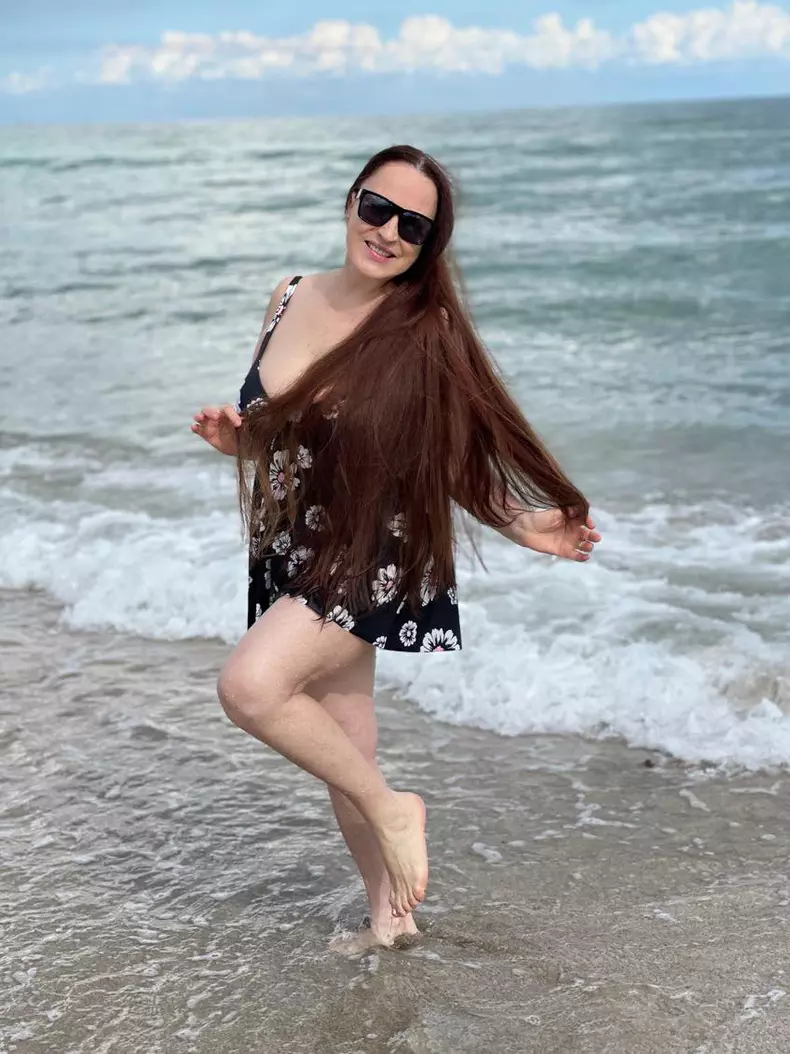 Cum arată Maria Dragomiroiu la 66 de ani. Artista s-a pozat în costum de baie, pe o plajă din Miami (2)