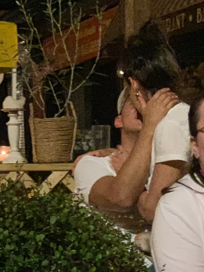 *PREMIUM-EXCLUSIVE* Katie Holmes cuddles up and shares a kiss with new boyfriend Emilio Vitolo in NYC **STRICTLY WEB EMBARGO UNTIL 7PM PDT ON 09/08/20**