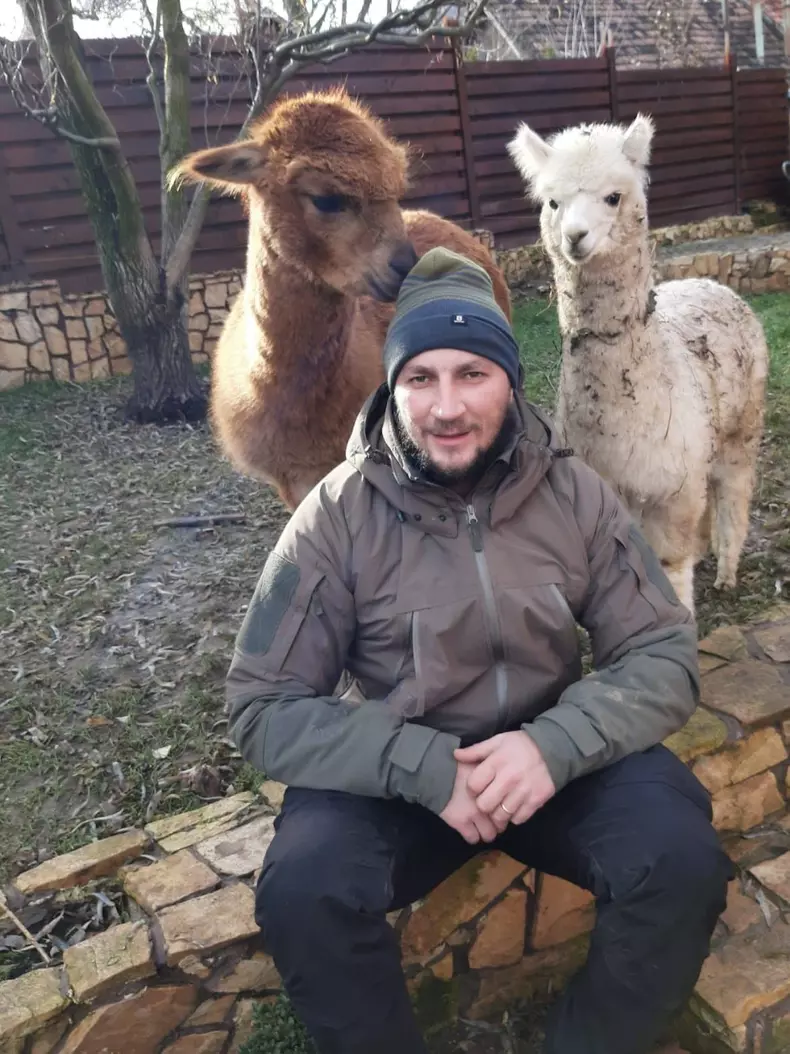 cine-este-sotia-lui-Marian-Godina-10