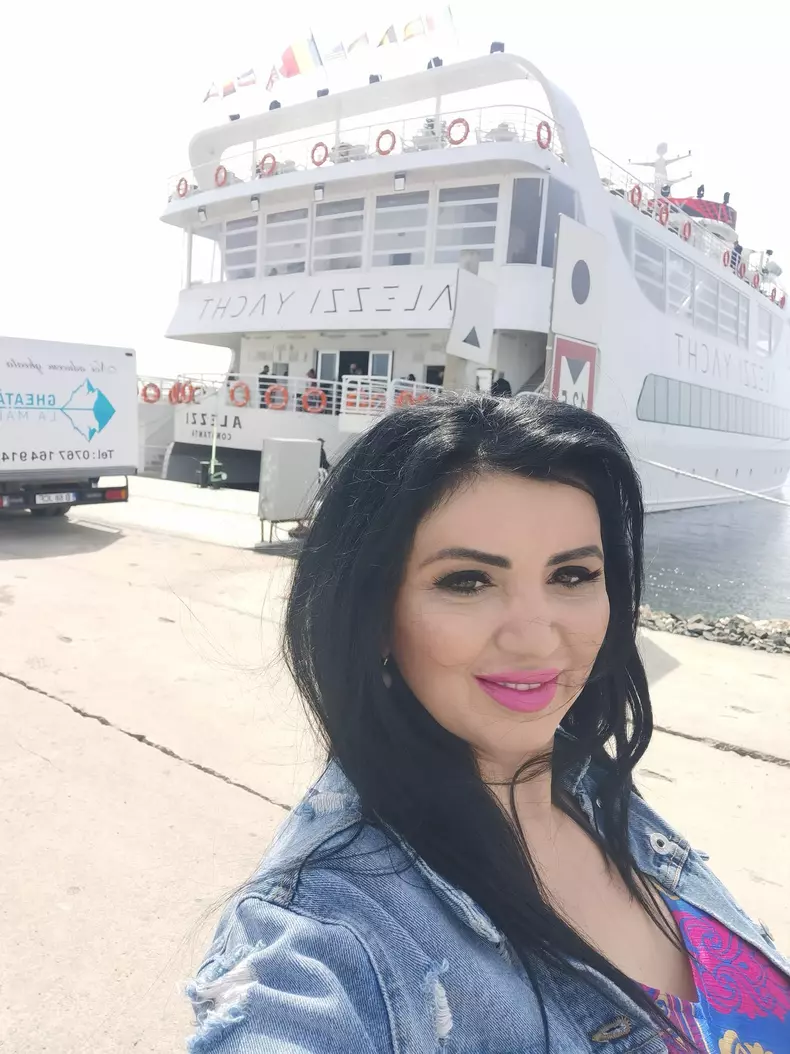 adriana-bahmuteanu-concurentii-de-la-splash-vedete-la-apa-6