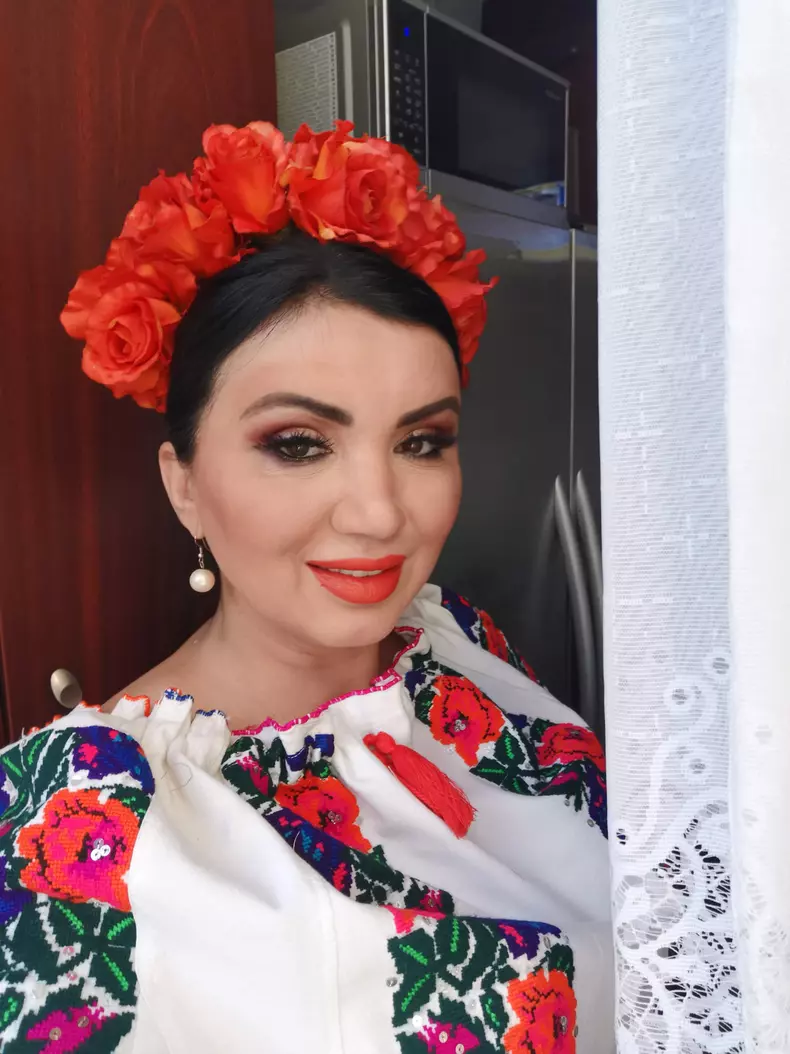 adriana-bahmuteanu-3-1