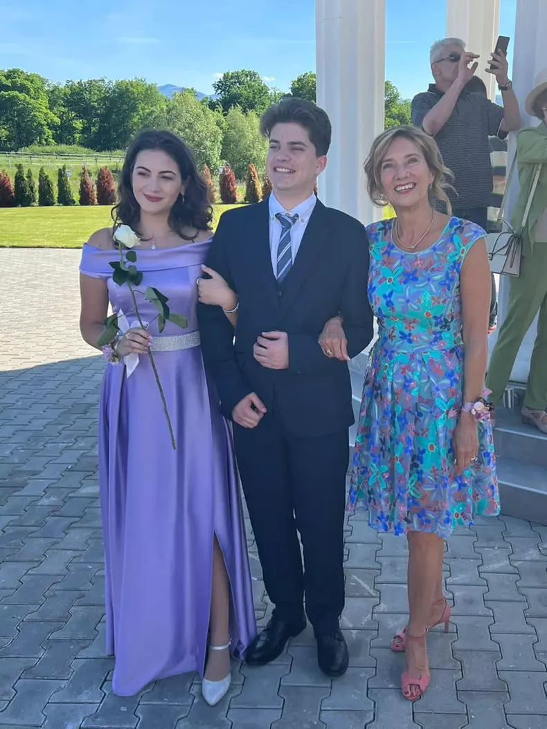 290712410_2214789265336354_1825393448147222181_n