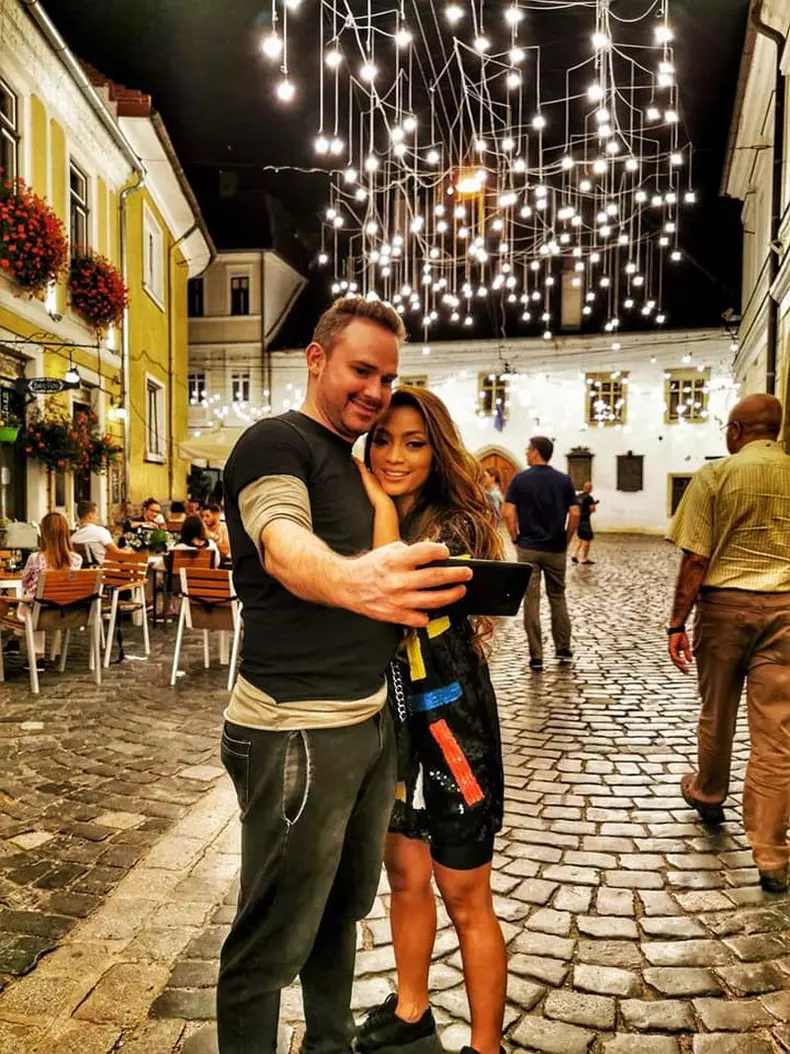 bella santiago si sotul ei ionut