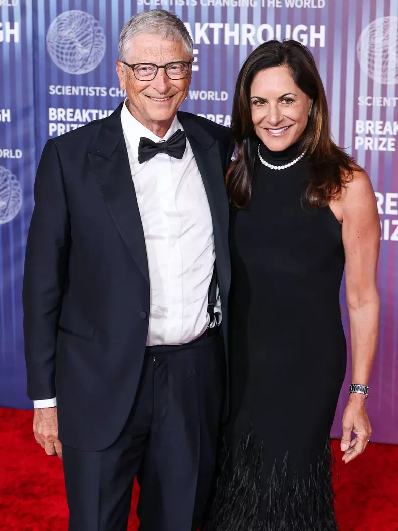 LOS ANGELES, CALIFORNIA, USA - APRIL 13: Bill Gates and girlfriend Paula Hurd arrive at the 10th Annual Breakthrough Prize Ceremony held at the Academy Museum of Motion Pictures on April 13, 2024 in Los Angeles, California, United States. (Photo by Xavier