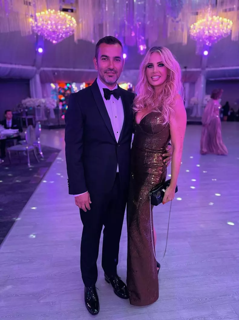 2f0580be-1e9f-4a54-8e20-89a1cc469893