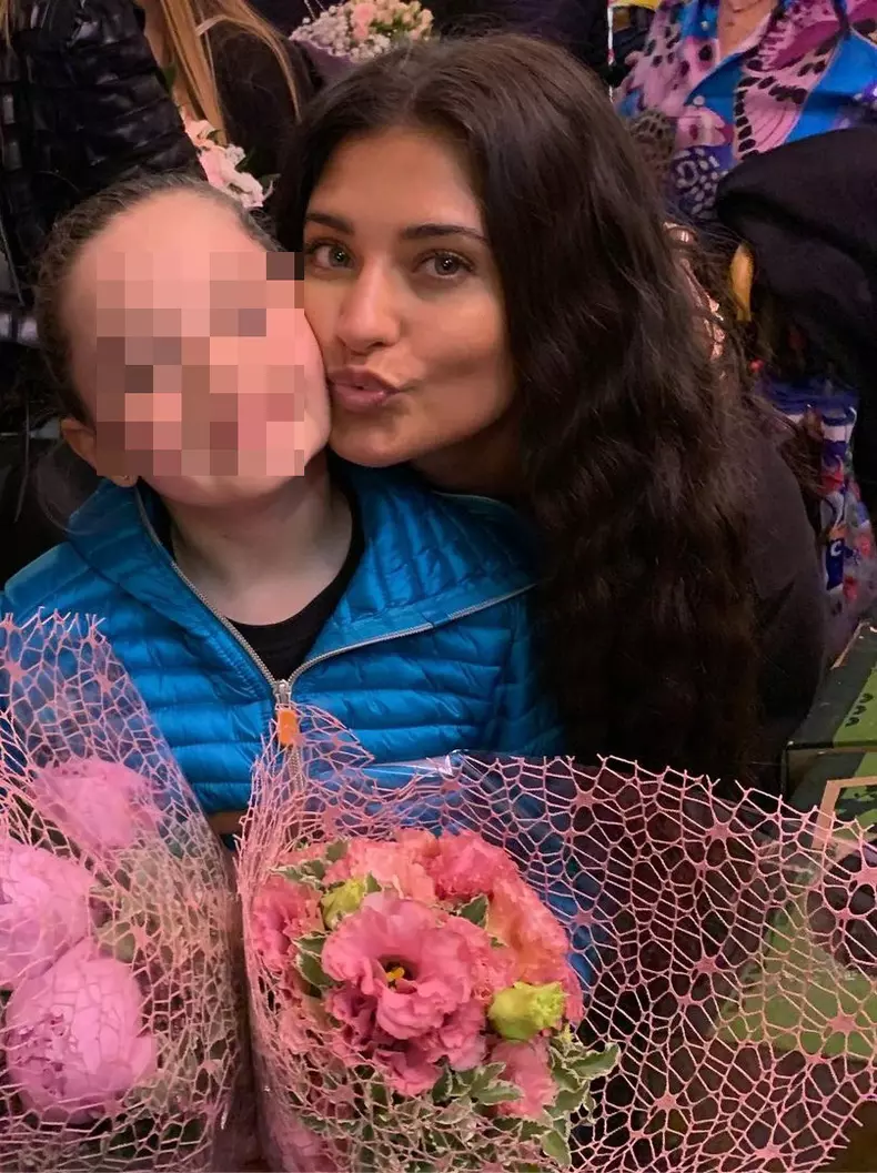 Antonia și fiica ei, Maya