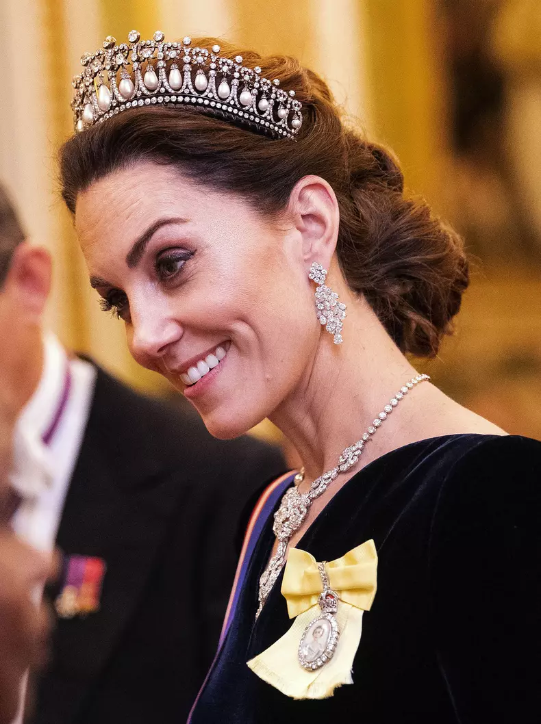 Kate Middleton exemplu de eleganță