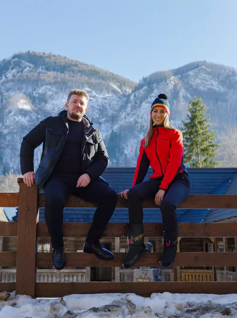 ROventura-Kanal-D.-George-Mihai-si-Andreea-Stravoiu-ajung-in-locuri-de-basm-din-Tara-Motilor-14