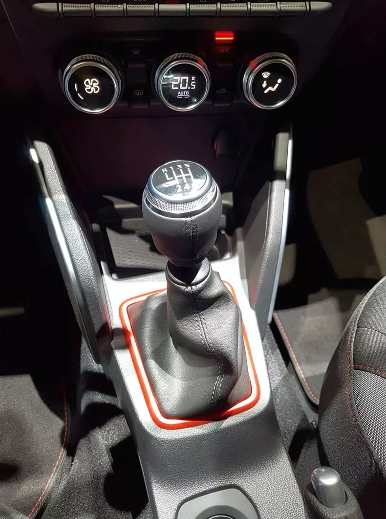 Dacia Stepway Duster Unlimited Salonul Auto Geneva 2019 12